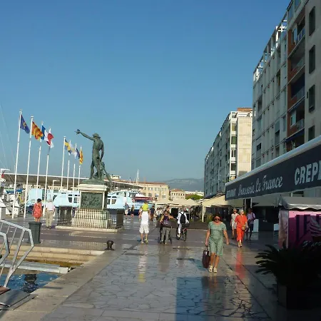 Apartamento 2 Pieces Avec Patio Dans Le Centre De